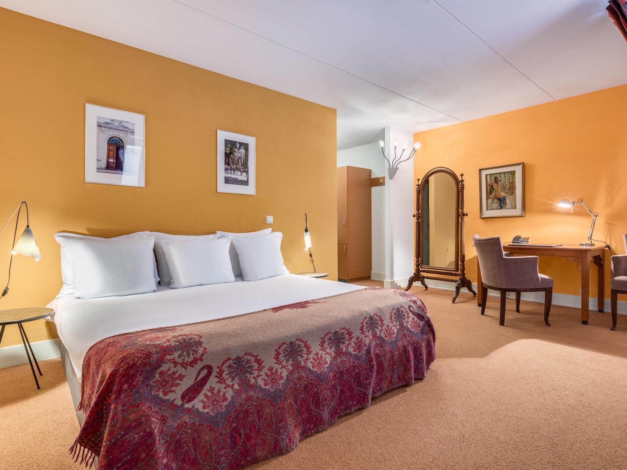 Hotel Halbert Гронинген Экстерьер фото